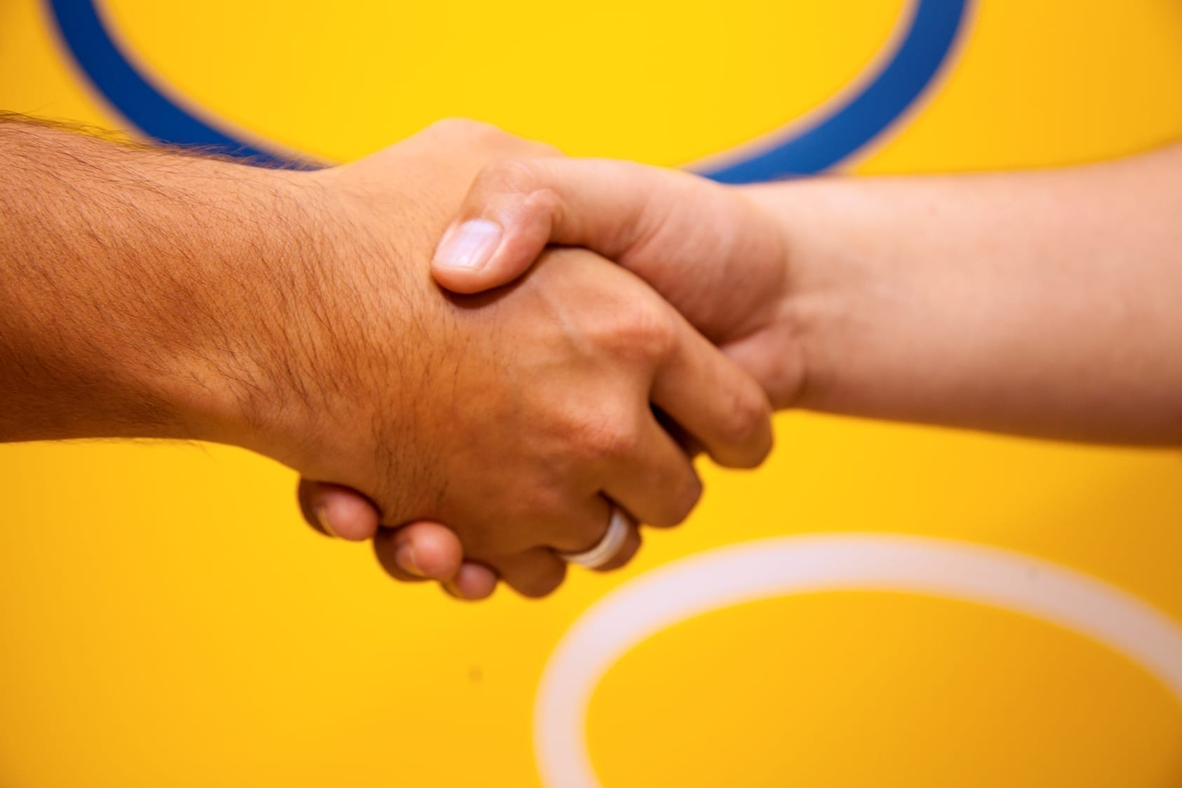 4 etapas para conquistar a fidelização de clientes da sua vidraçaria