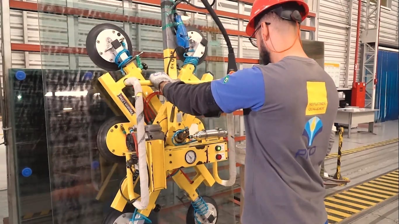 Processo de laminação do vidro