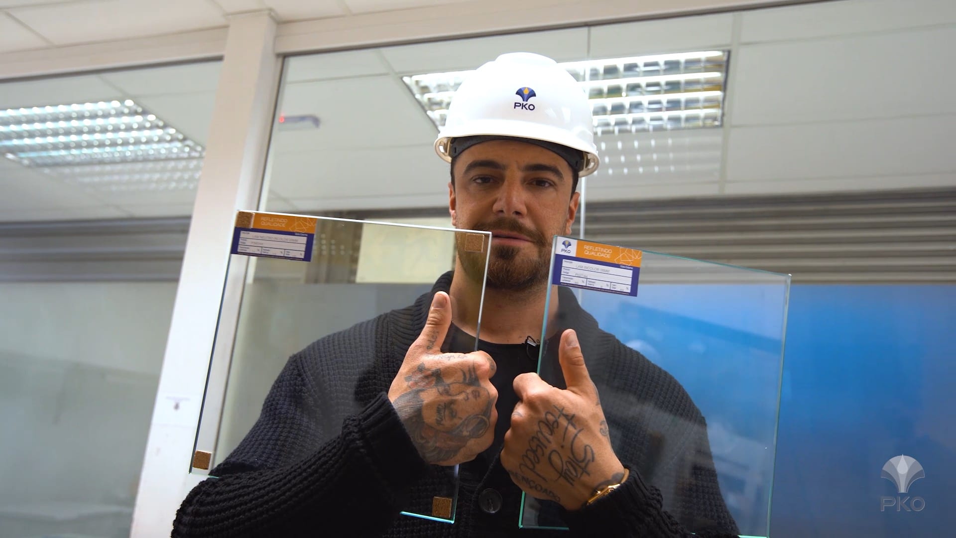 Vidros da PKO na casa do Felipe Titto