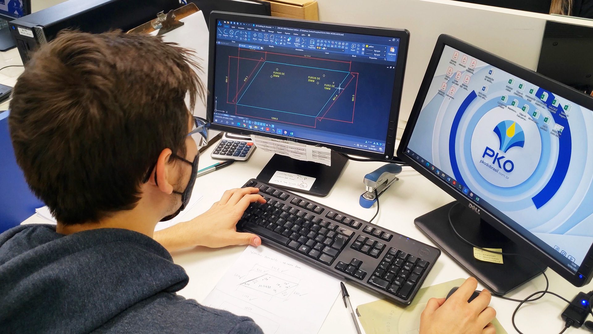 Projeto no Autocad para peça de vidro