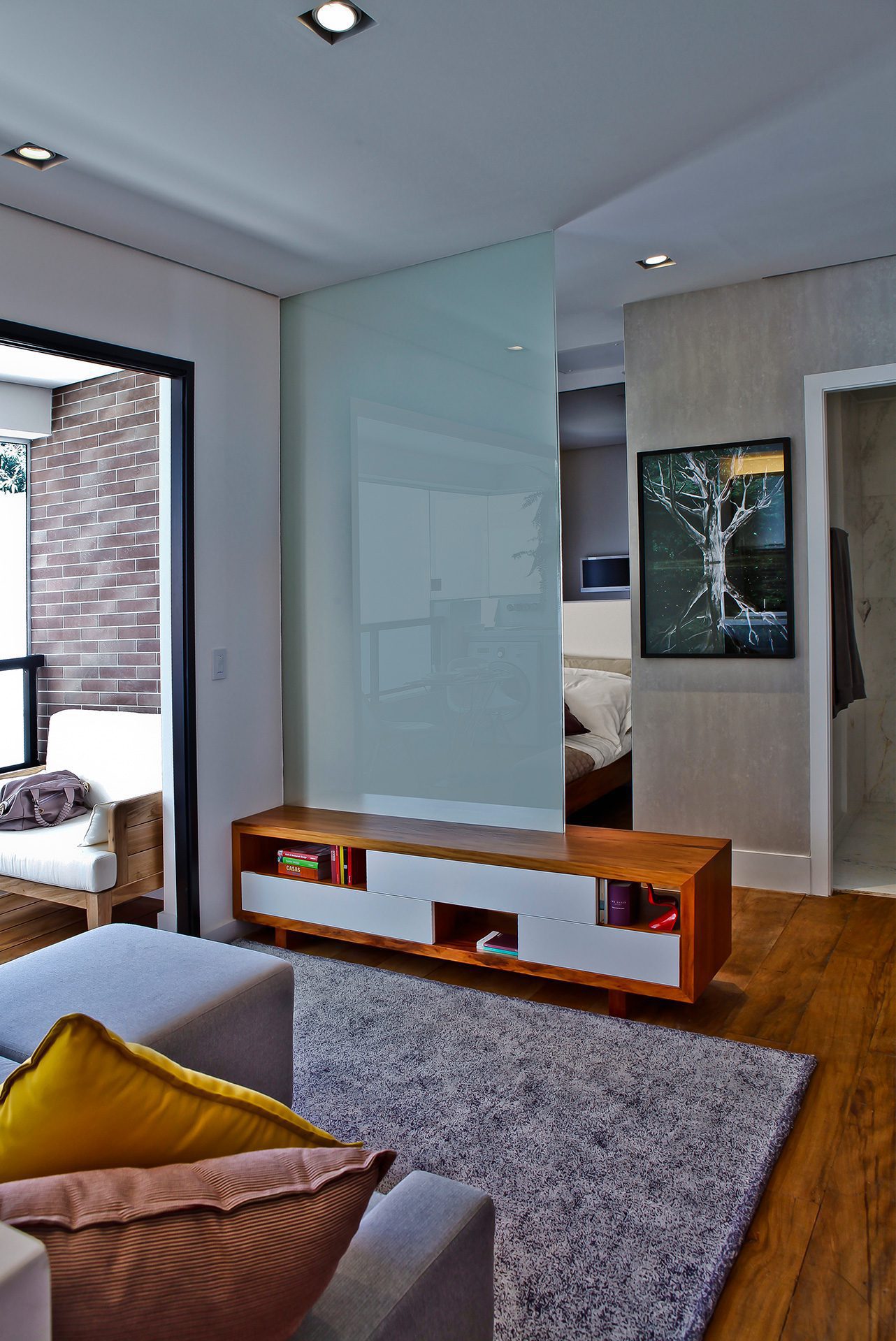 Vidro polarizado como divisória de quarto e banheiro